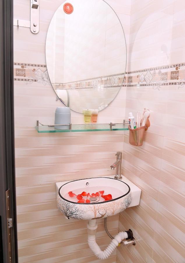Nha Nghi Hoa Muoi Gio Hotel Tan Tao Luaran gambar