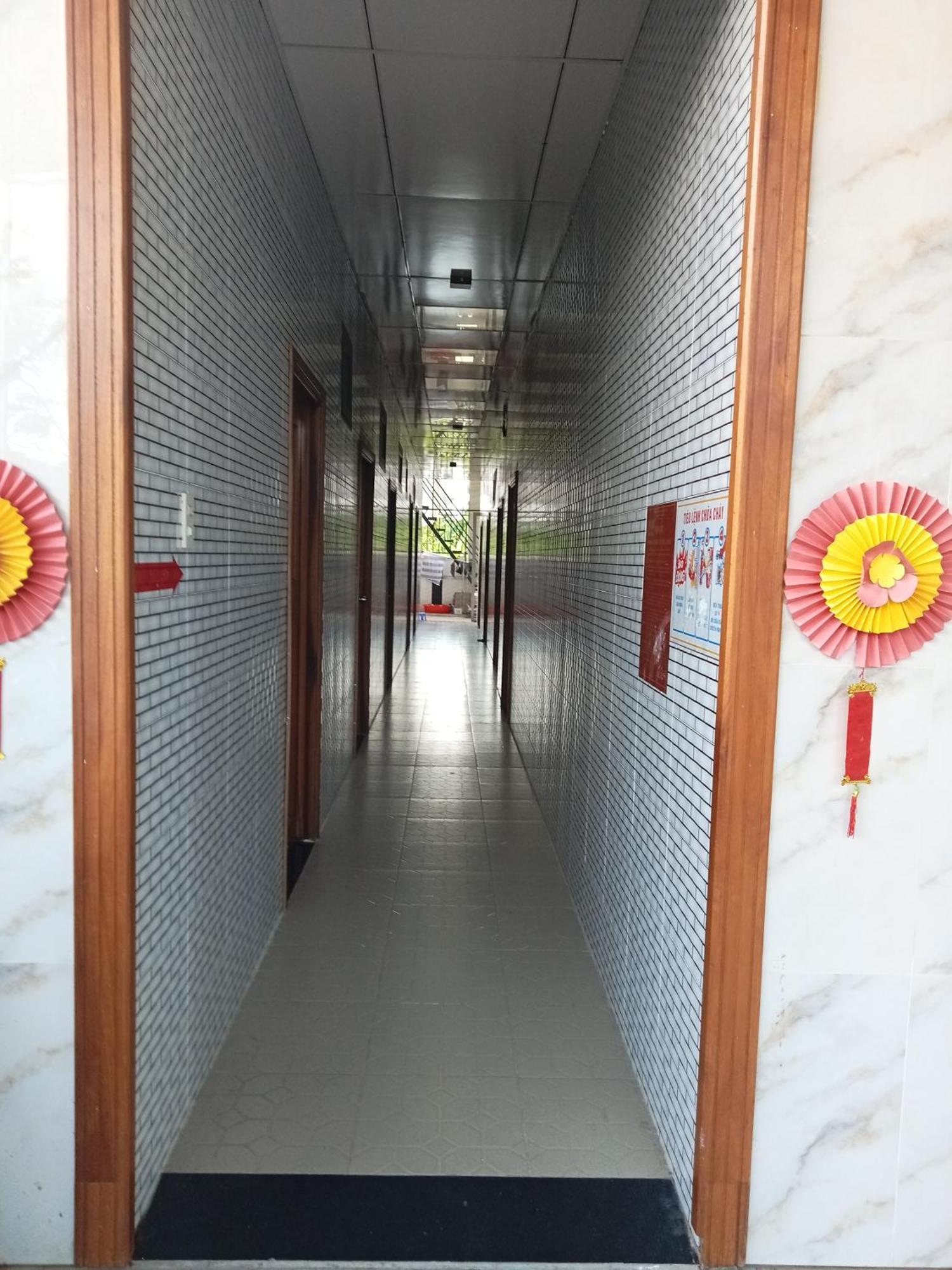 Nha Nghi Hoa Muoi Gio Hotel Tan Tao Luaran gambar